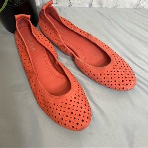 Nurture Cameryn Orange eyelets ballet flats sz 10